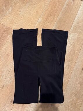 Lululemon Groove nulu super high rise flares size 6